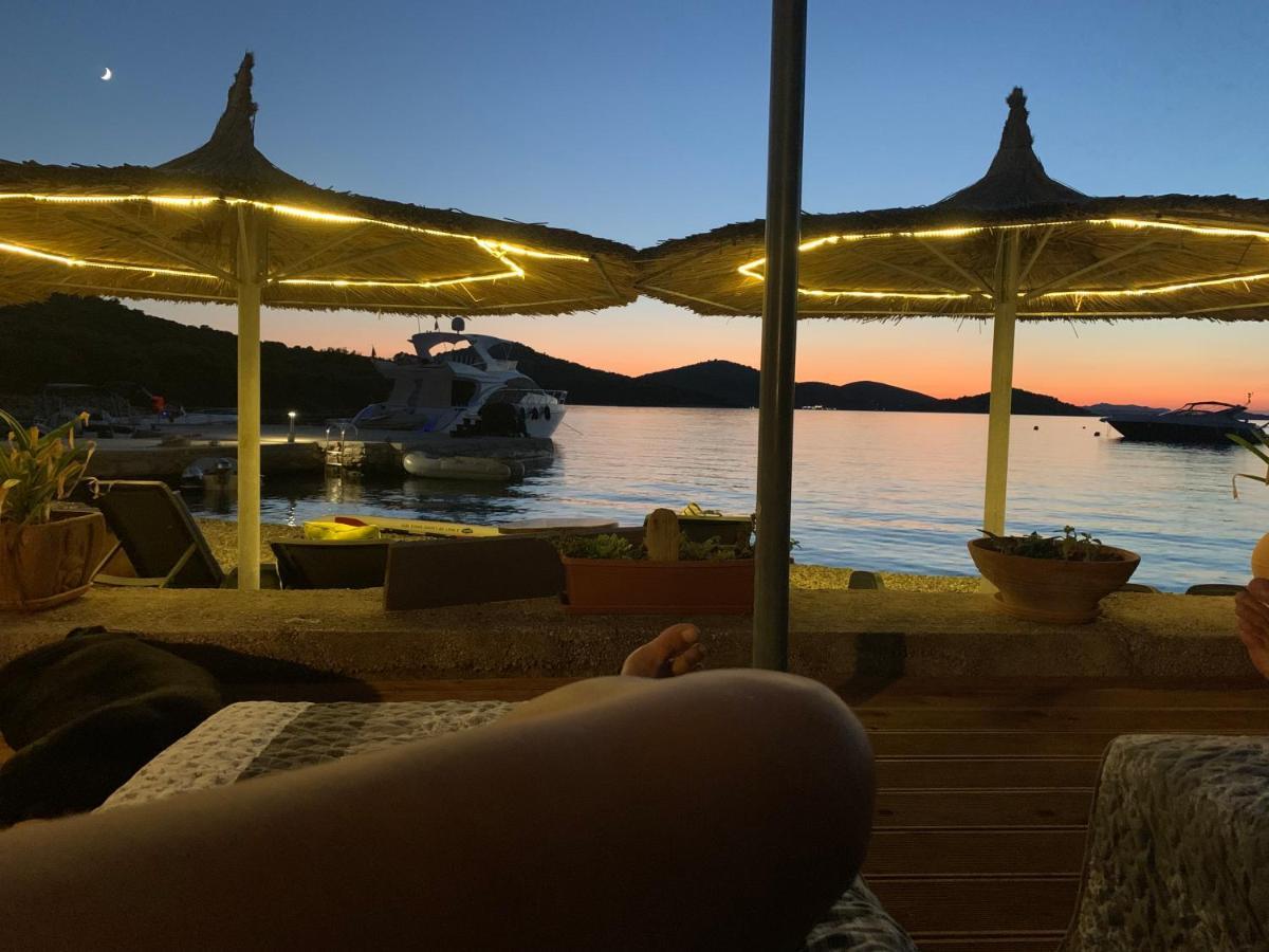 Beach House Hela: Kornati Island Retreat with Pool and Transport Pristanisce Exterior photo