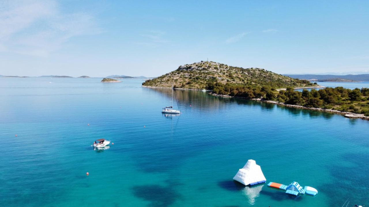 Beach House Hela: Kornati Island Retreat with Pool and Transport Pristanisce Exterior photo
